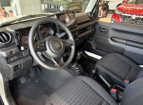 Suzuki Jimny 1.5 MT
