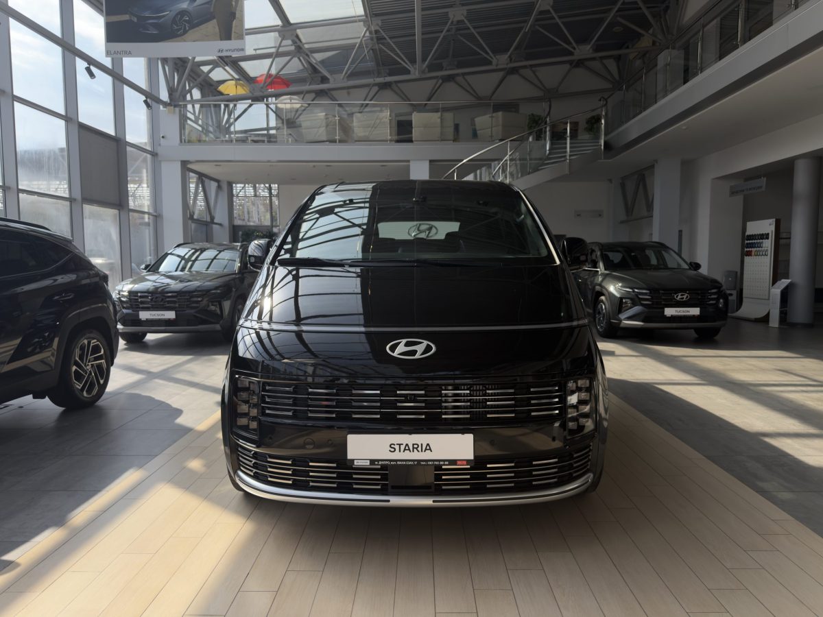 HYUNDAI Staria US4 PE 2.2 CRDi 7-Top 2SR 8AT 4WD