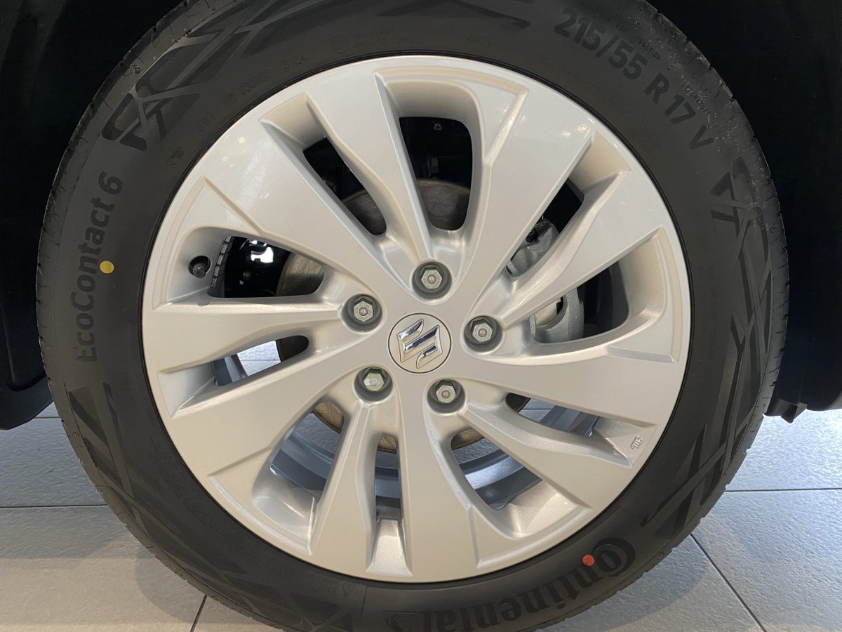 Suzuki S-cross 1.4T 4WD A/T GL