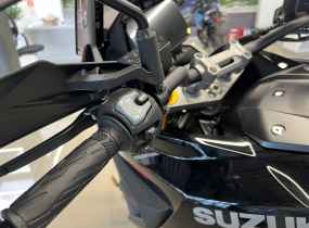SUZUKI V-STROM 1050 DE