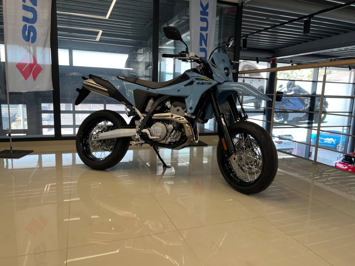 SUZUKI DR-Z4SM
