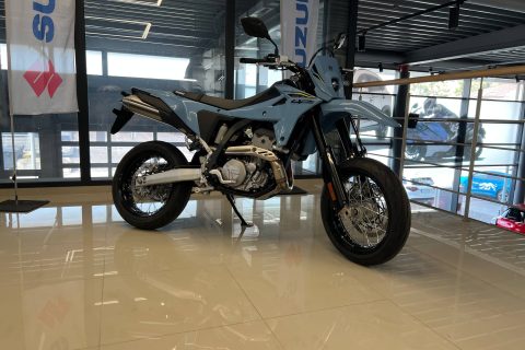 SUZUKI DR-Z4SM