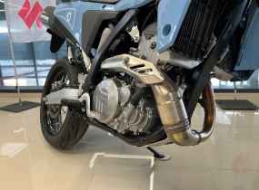 SUZUKI DR-Z4SM