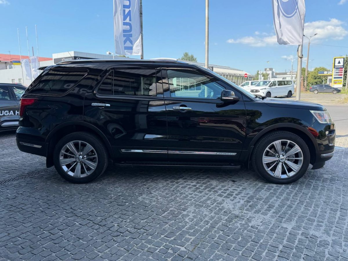 Ford Explorer