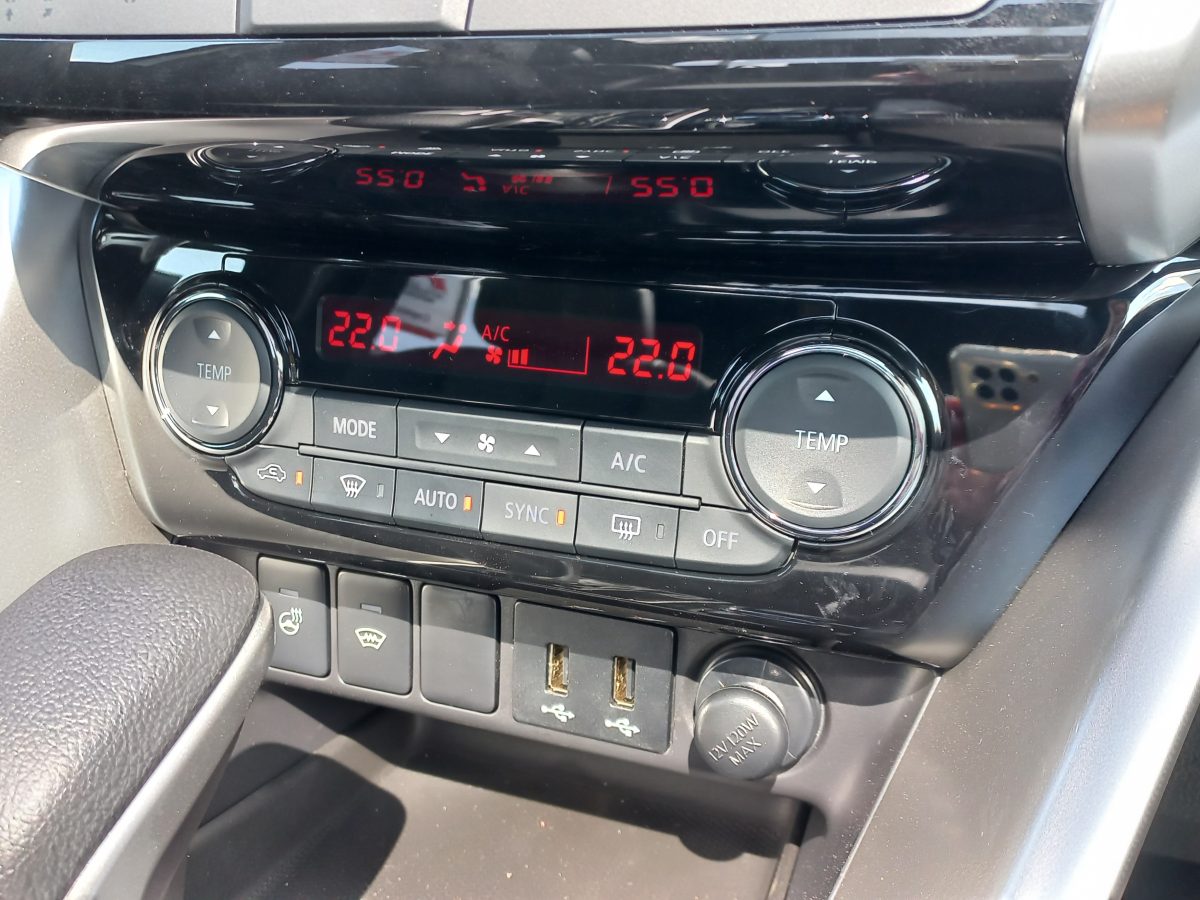 MITSUBISHI Eclipse Cross 1.5 CVT Ultimate