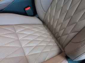 MITSUBISHI Outlander 2.5 CVT Ultimate Plus