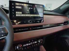 MITSUBISHI Outlander 2.5 CVT Ultimate Plus