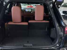 MITSUBISHI Outlander 2.5 CVT Ultimate Plus