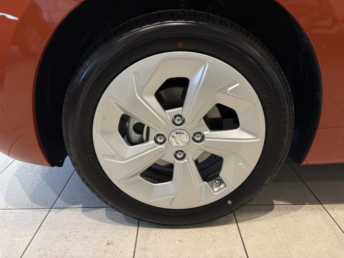 Suzuki SWIFT 1.2L 2WD CVT GL+
