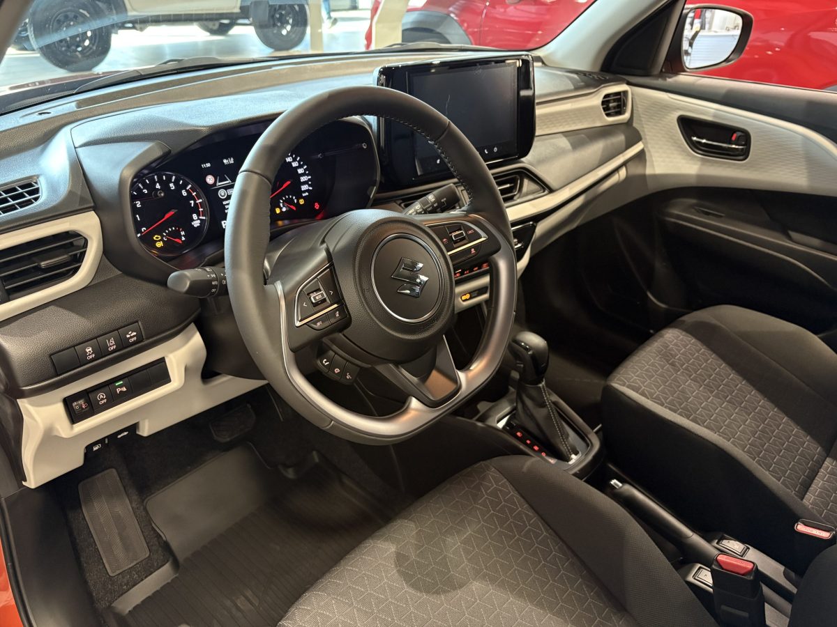 Suzuki SWIFT 1.2L 2WD CVT GL+
