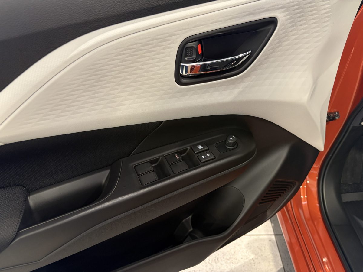 Suzuki SWIFT 1.2L 2WD CVT GL+