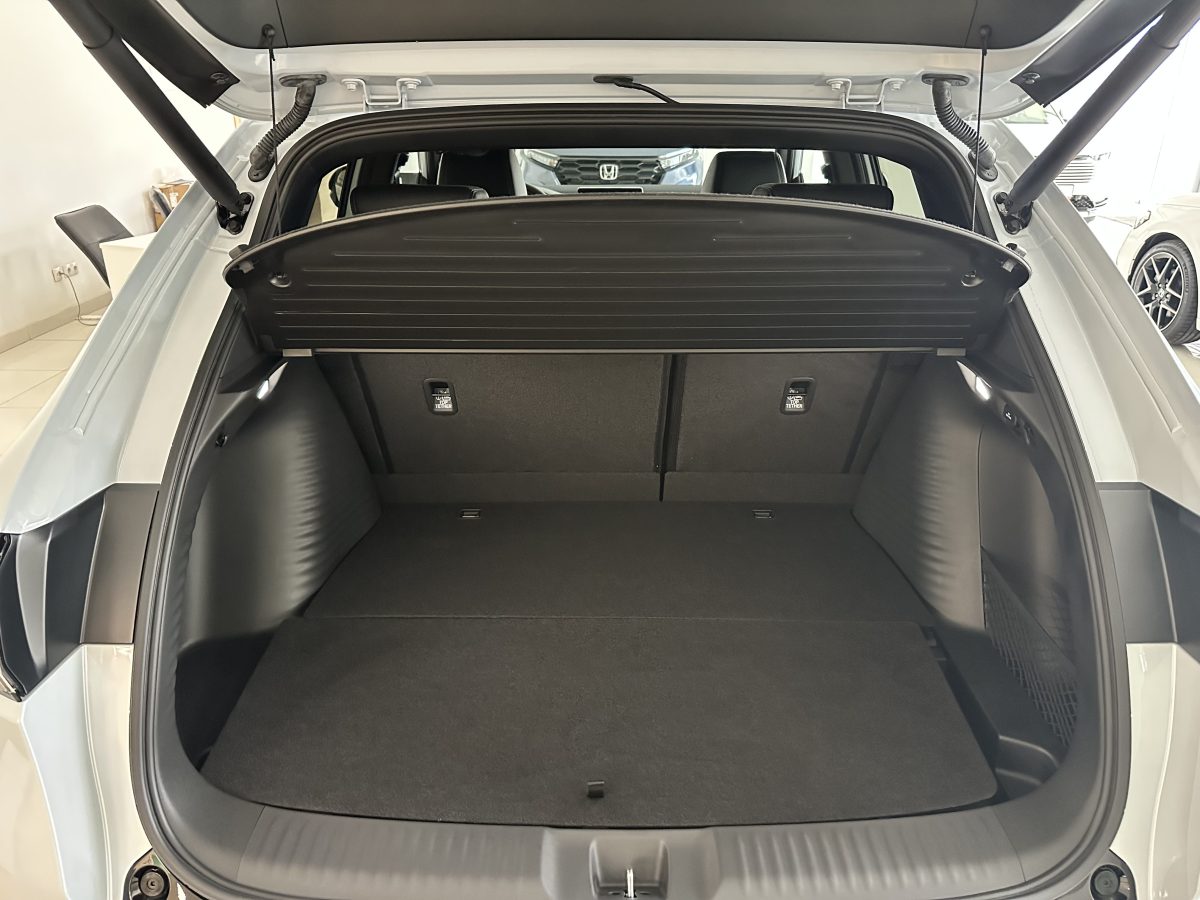 HONDA ZR-V e:HEV