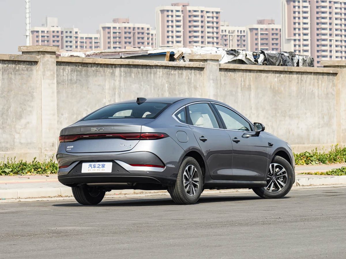 BYD Qin PLUS DM-i Intelligent Driving Edition 55KM Leading Type