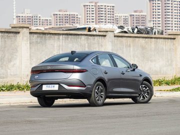 BYD Qin PLUS DM-i Intelligent Driving Edition 55KM Leading Type