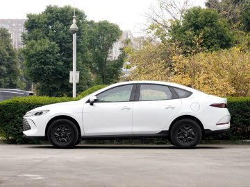 BYD QIN PLUS DM-I 128KM ACTIVE TYPE