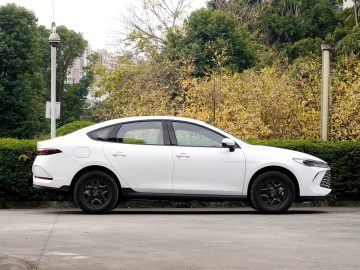 BYD QIN PLUS DM-I 128KM ACTIVE TYPE