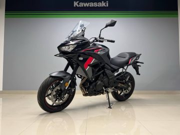 Kawasaki Versys 650 в наявності – Аеліта Дніпро: універсальний мотоцикл для міста, траси та далеких подорожей