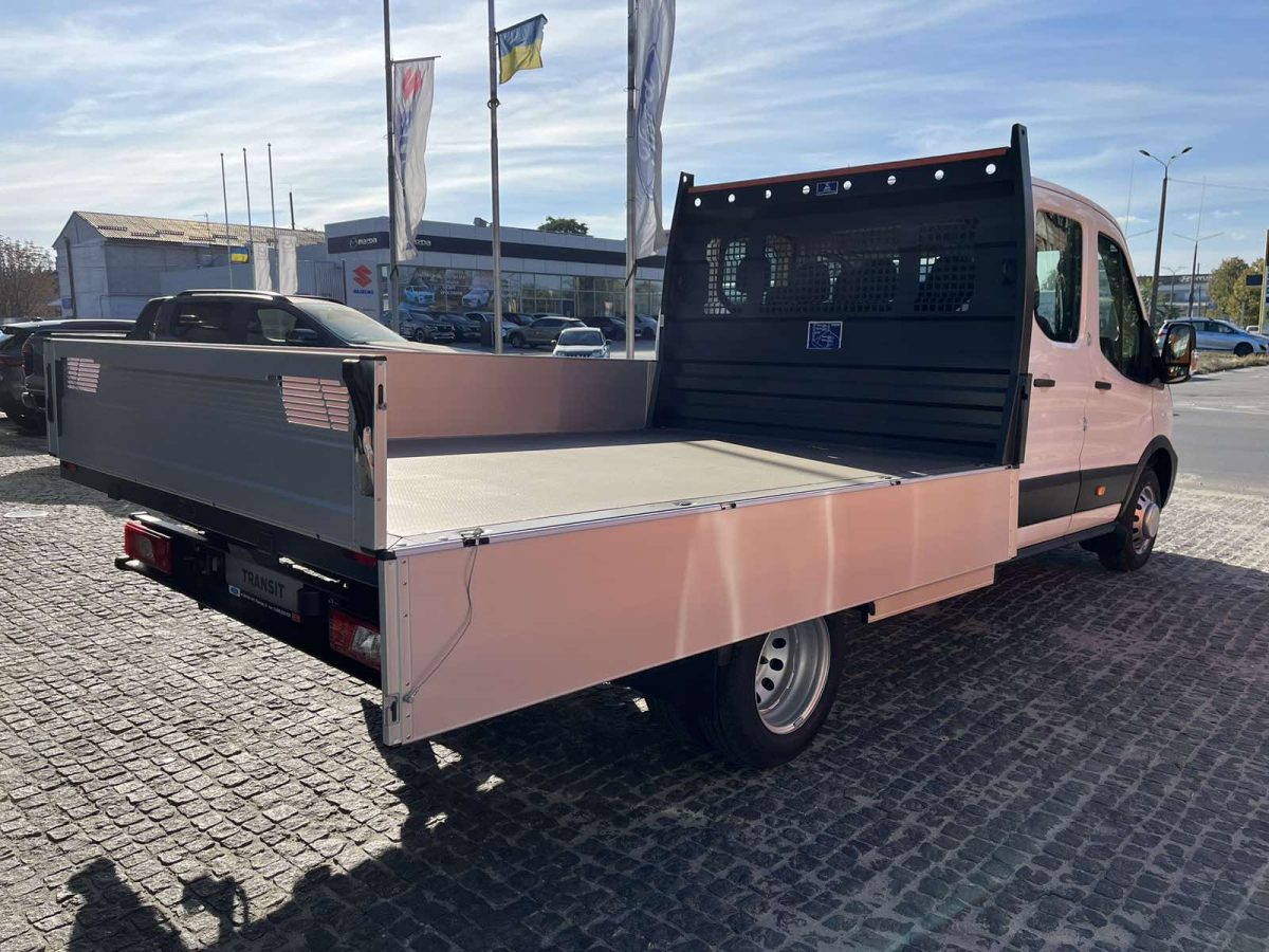 Ford Transit Double Chassis Cab Base 470E L4