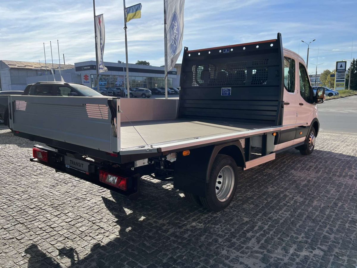 Ford Transit Double Chassis Cab Base 470E L4