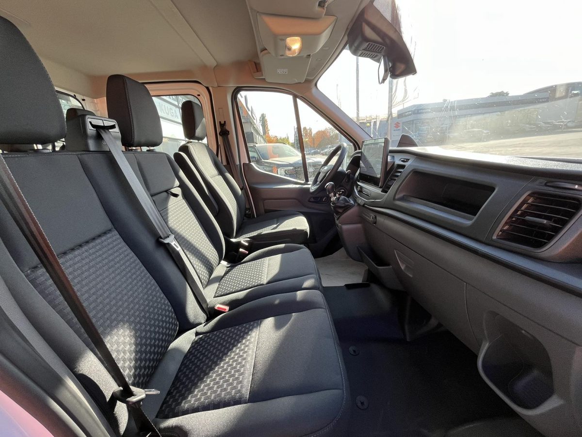 Ford Transit Double Chassis Cab Base 470E L4