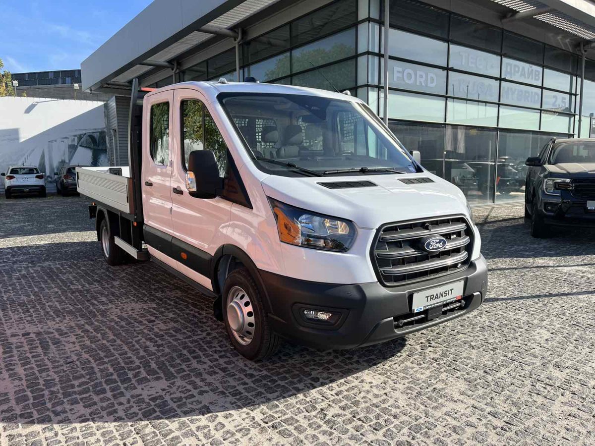 Ford Transit Double Chassis Cab Base 470E L4